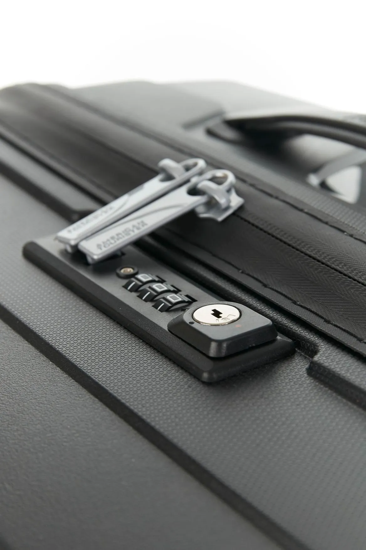Airconic 77cm Case