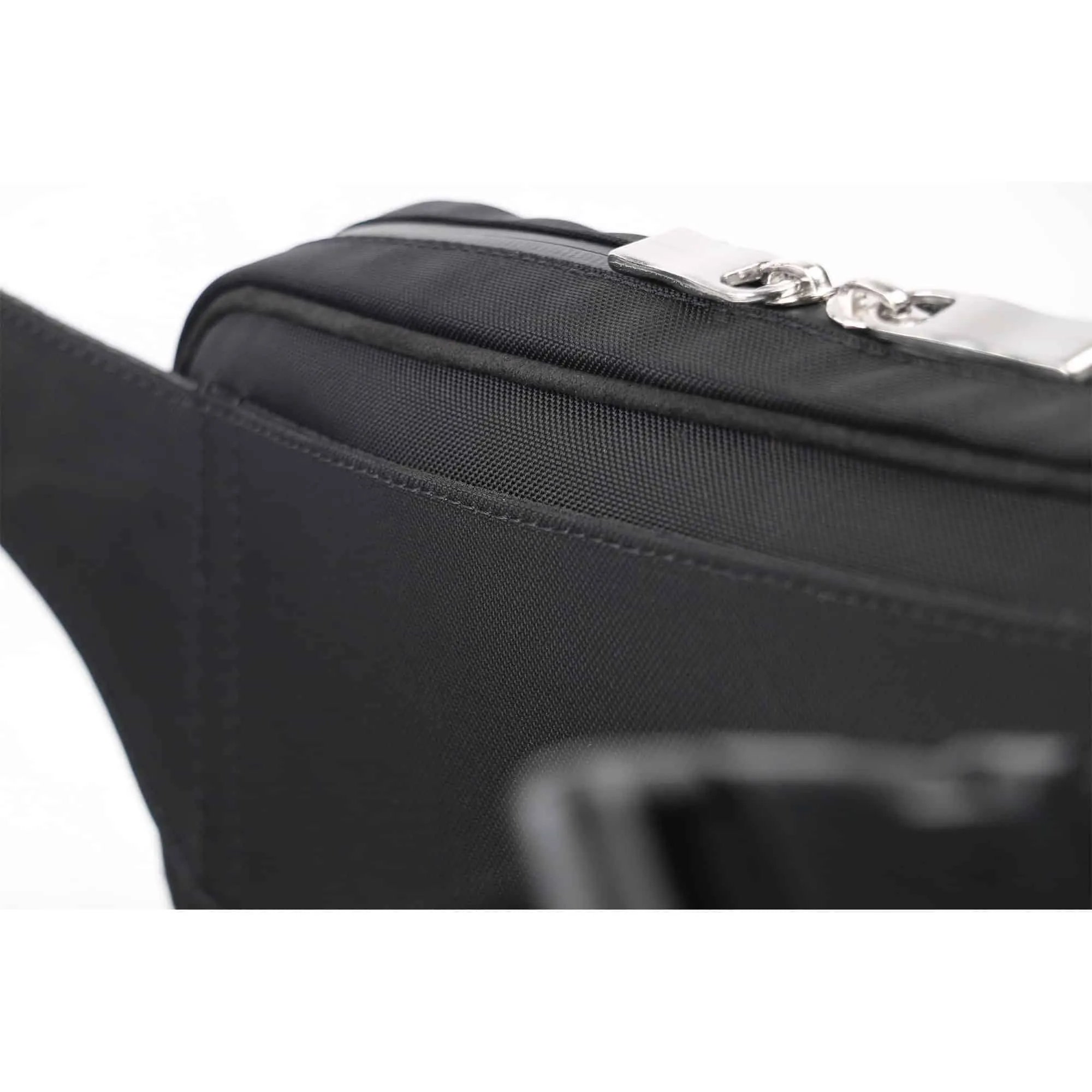 Zingo Belt Bag in Carbon Fiber and Alcantara®