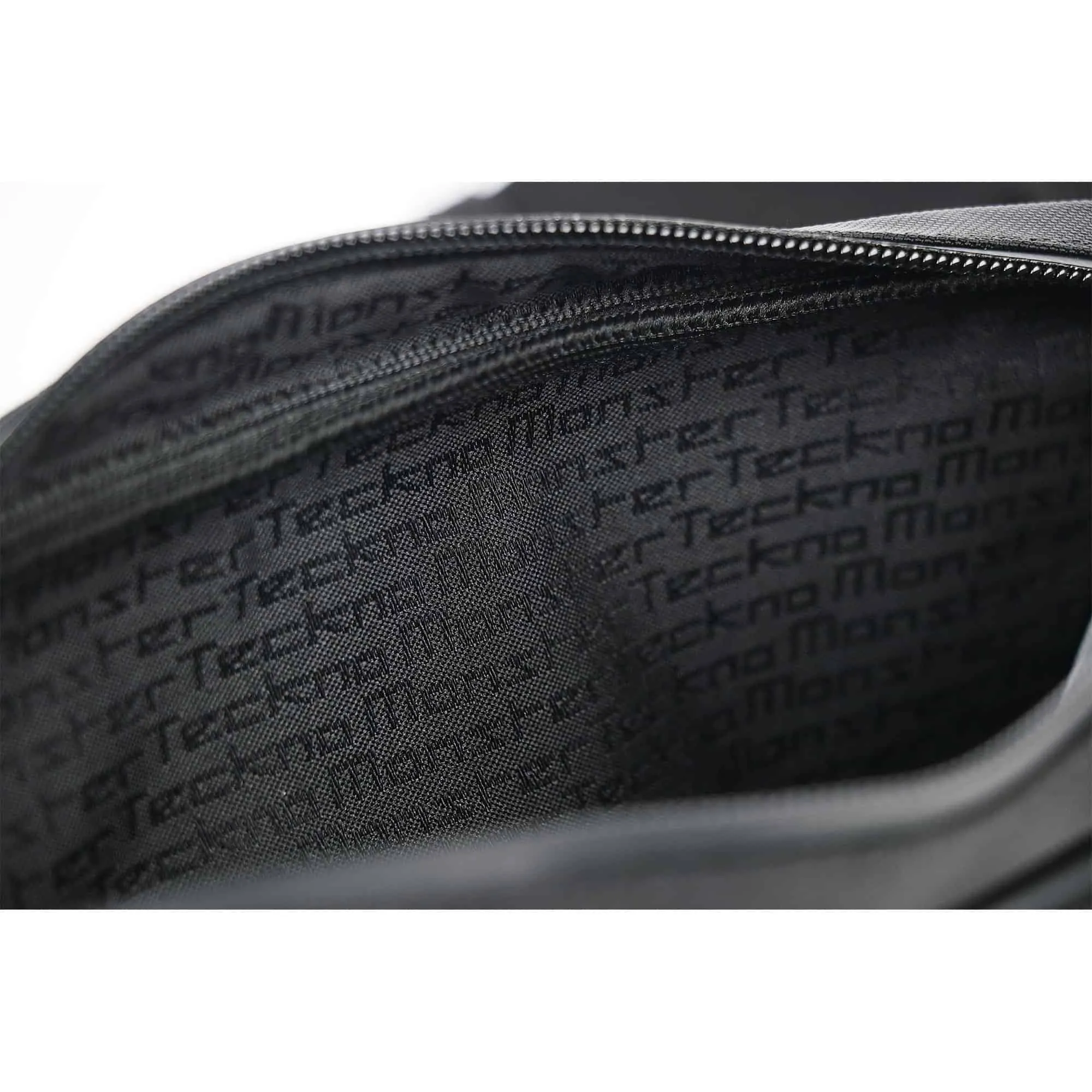 Zingo Belt Bag in Carbon Fiber and Alcantara®